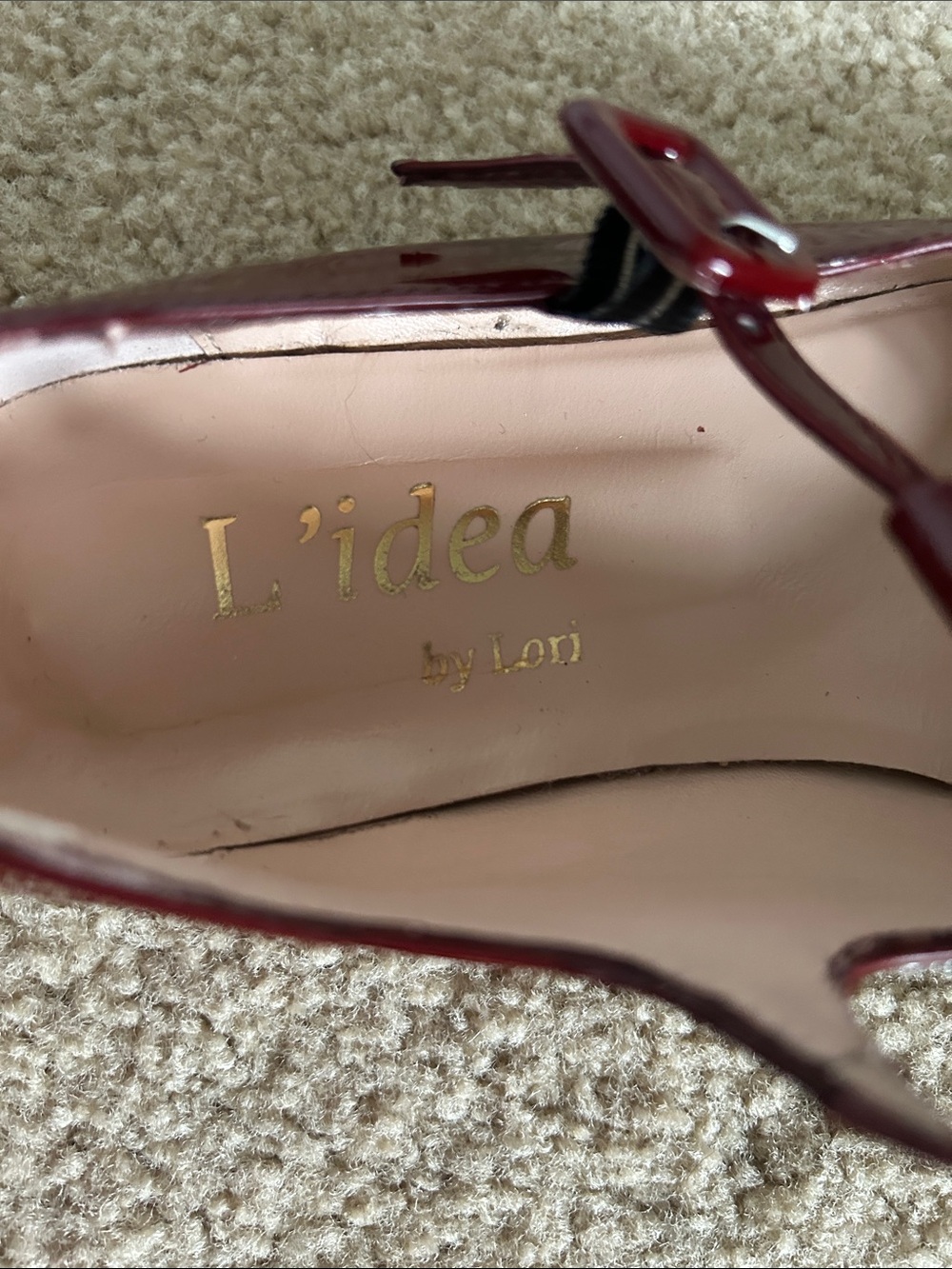L’idea by Lori Burgundy Italian Patent Leather T-Strap Mary Jane Flats sz 8.5 - Picture 7 of 8